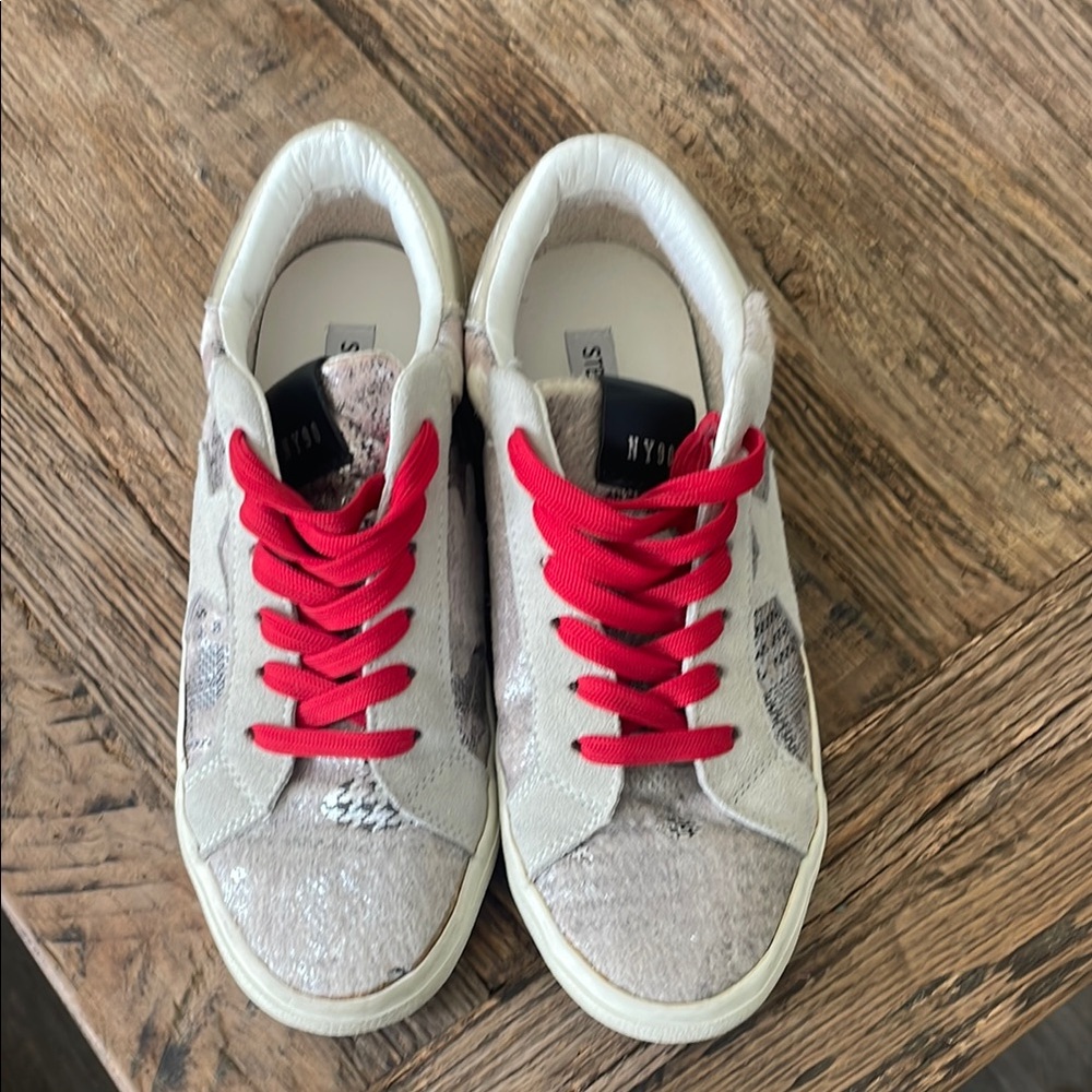 Steve Madden Beige Sneakers with Red Accents